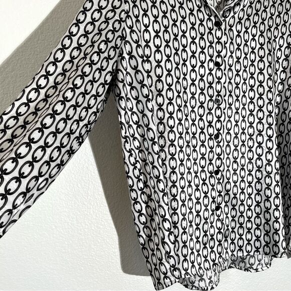 Black & White Satin Chain Print Button Down Shirt Blouse Medium - Picture 2 of 11